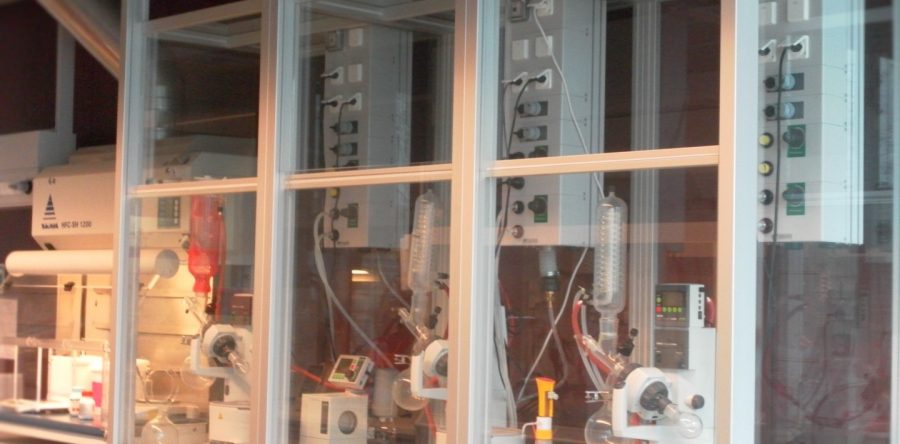 Auftischeinhausung mit Frontschieber für Rotationsverdampfer