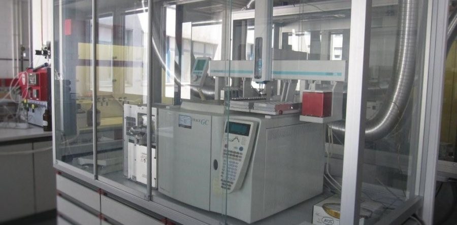 Einhausung für Gas-Chromatograph